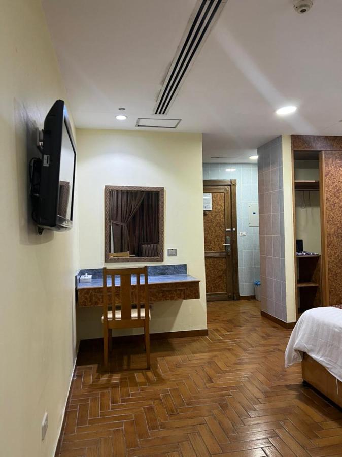 Mansour Plaza Hotel Apartments Dammam Esterno foto