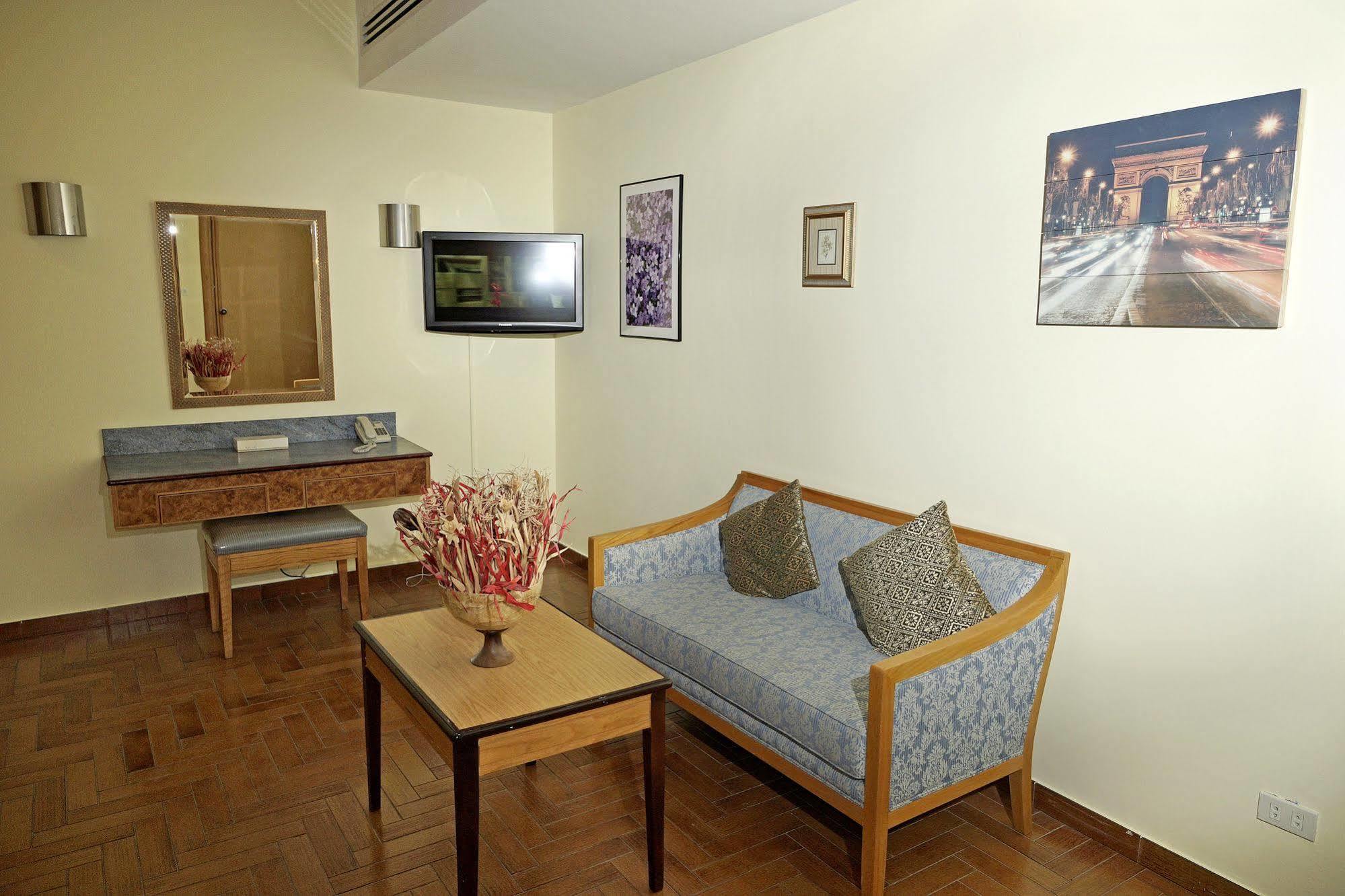 Mansour Plaza Hotel Apartments Dammam Esterno foto