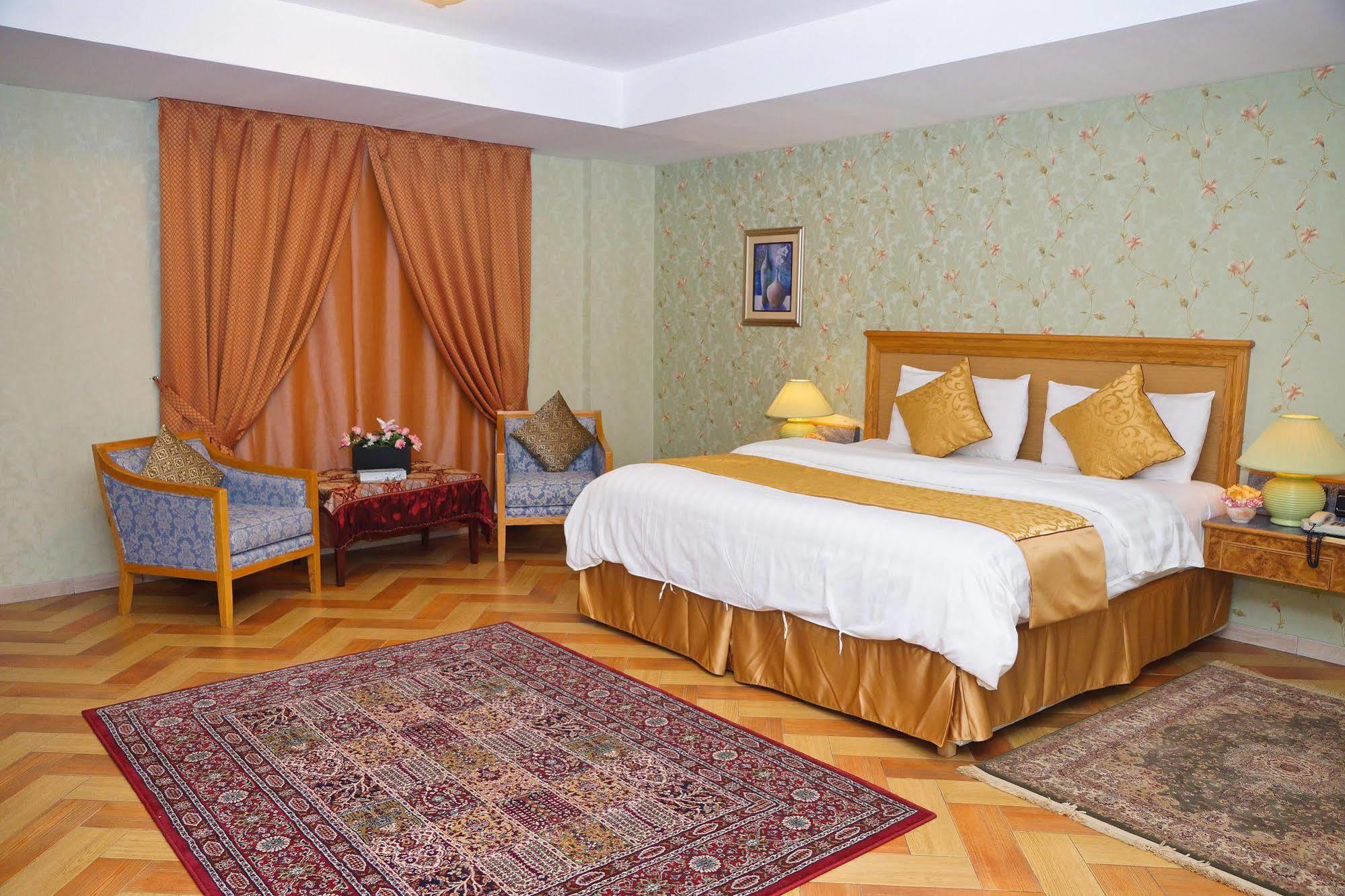 Mansour Plaza Hotel Apartments Dammam Esterno foto