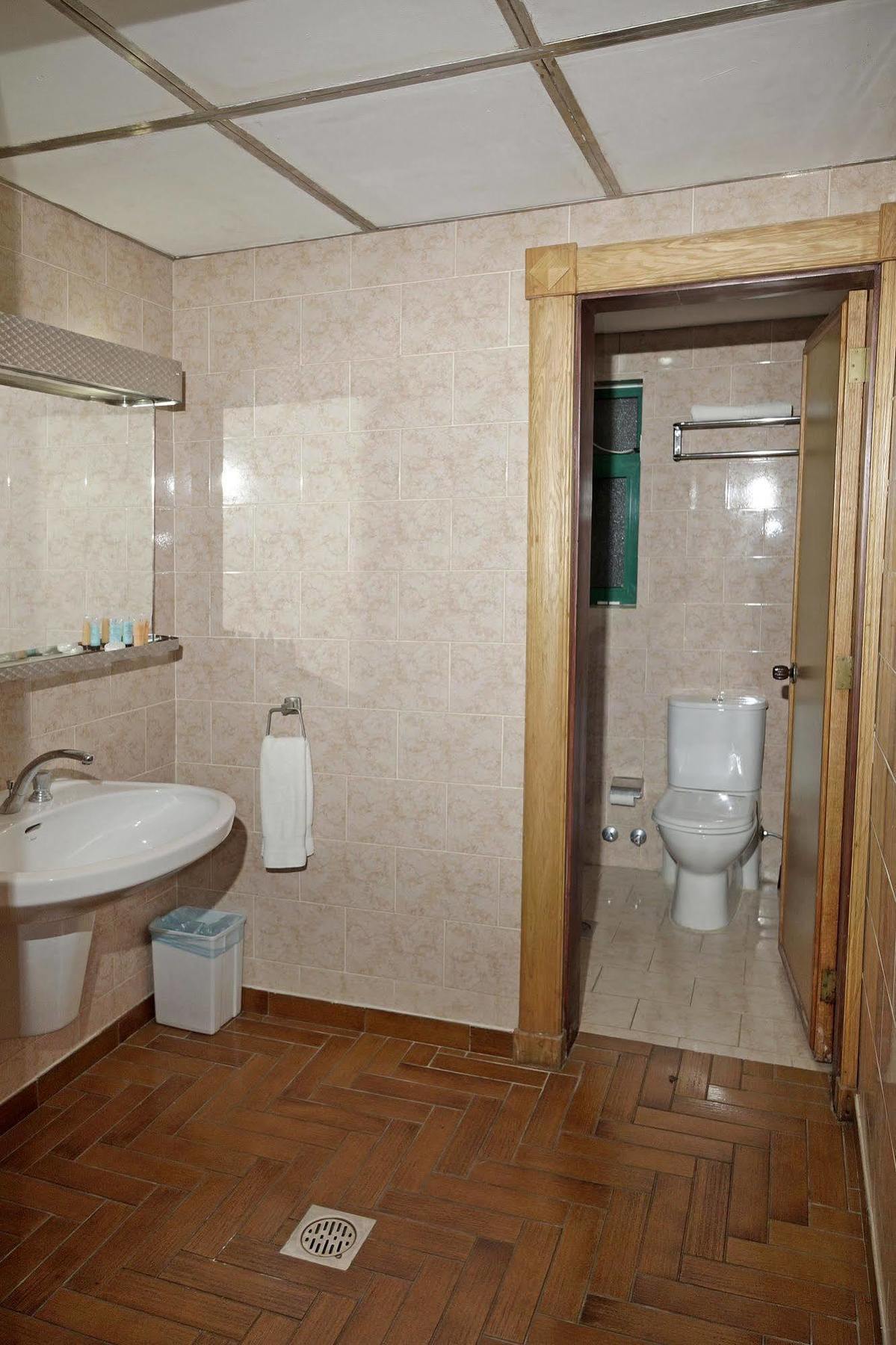 Mansour Plaza Hotel Apartments Dammam Esterno foto