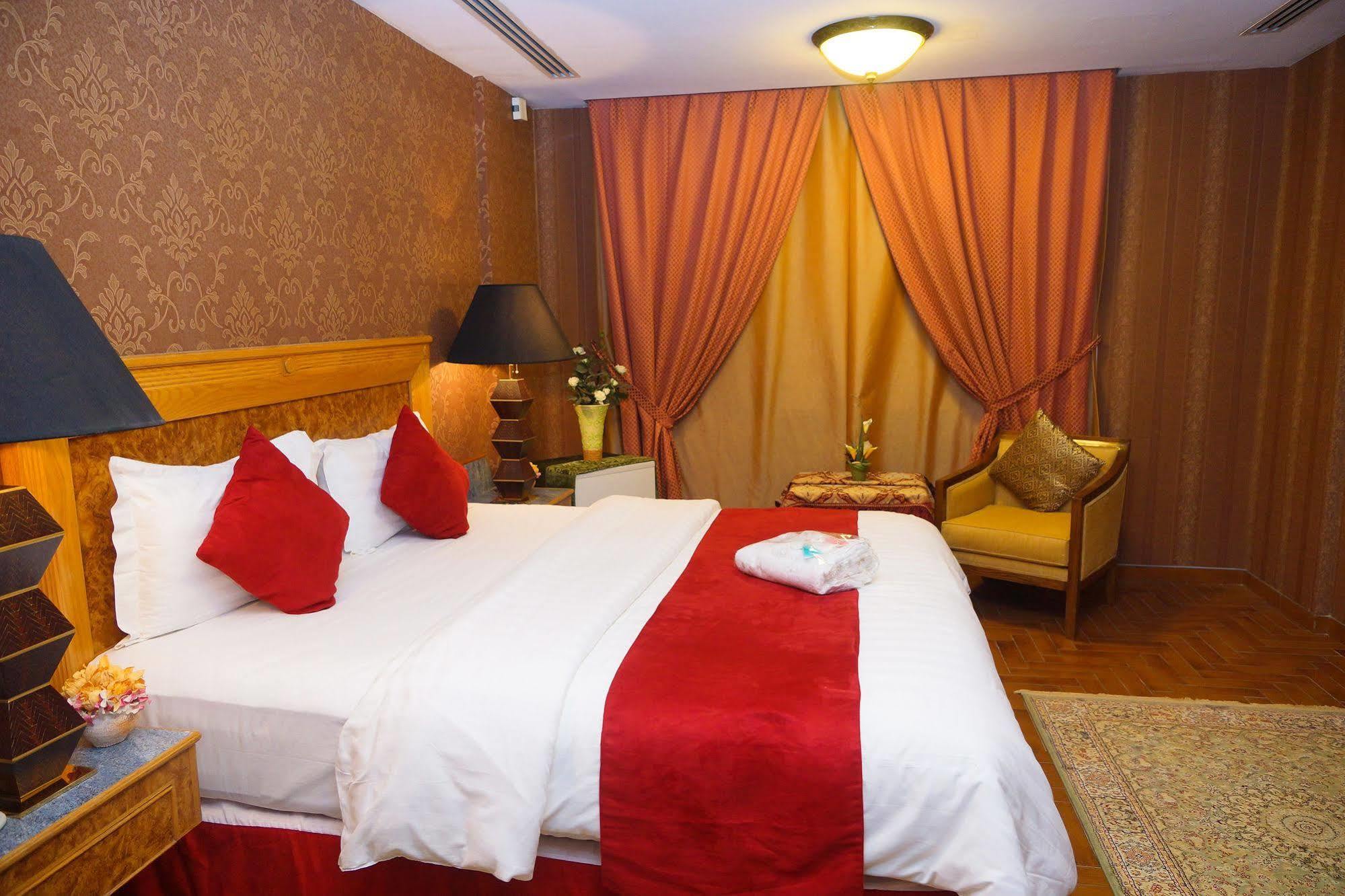 Mansour Plaza Hotel Apartments Dammam Esterno foto