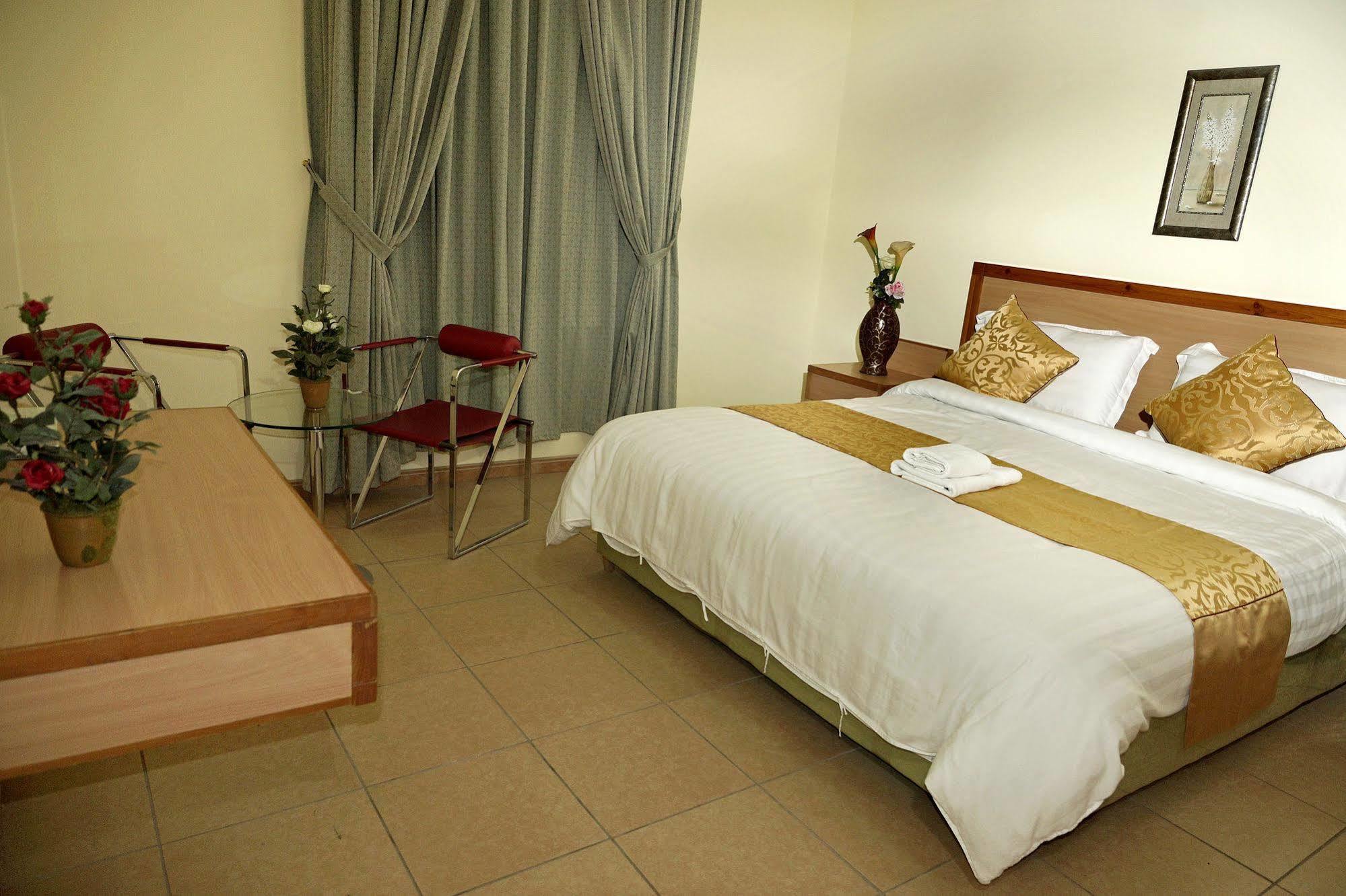Mansour Plaza Hotel Apartments Dammam Esterno foto